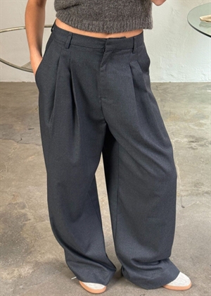 Martina buks Dark Grey Melange Boii Studios 